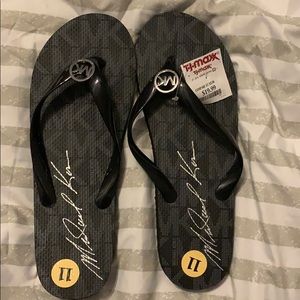 Michael Kors NWT Black Flip Flops Size 11